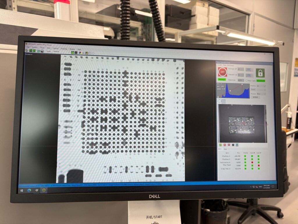 Controllo qualità per la produzione delle schede elettroniche di Electra.sm